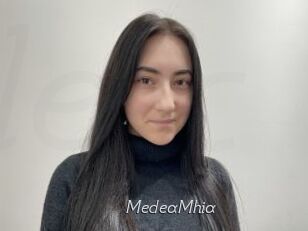 MedeaMhia Le Scandale