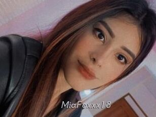 MiaFoxxx18