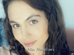 Mia_Meadows