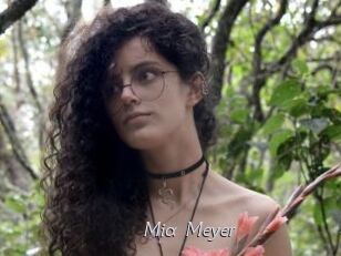 Mia_Meyer
