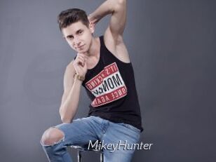 MikeyHunter Le Scandale
