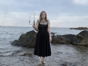 MissFinley Le Scandale