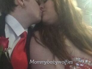 Mommybabywolfies