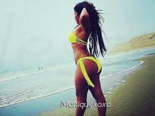 Moniquexoxo