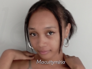 macuttymiria Le Scandale