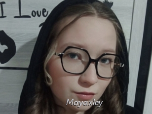 mayaxley Le Scandale