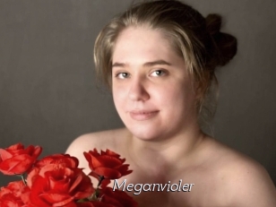 meganvioler Le Scandale