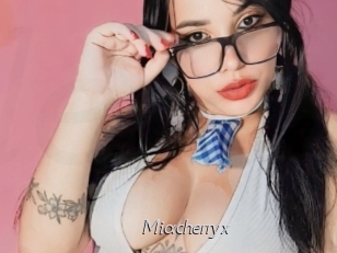 miacherryx Le Scandale