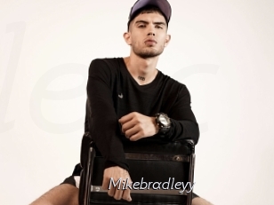 mikebradleyy Le Scandale