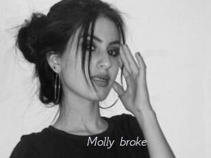 Molly_broke