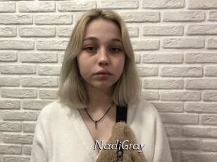 NadiGray Le Scandale