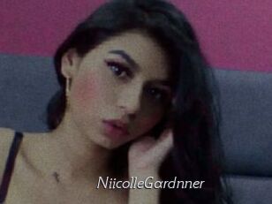 NiicolleGardnner Le Scandale