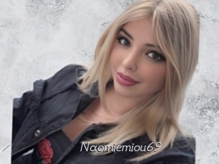 Naomiemiou69