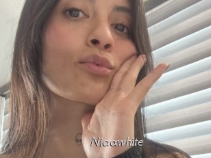 Niaawhite