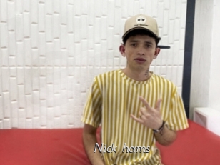 nick_hams Le Scandale