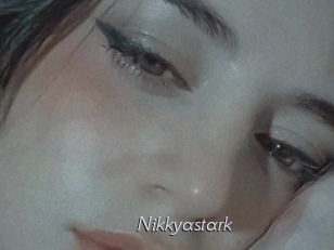 nikkyastark Le Scandale
