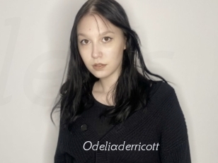 odeliaderricott Le Scandale