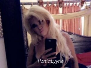 PortiaLyyne Le Scandale