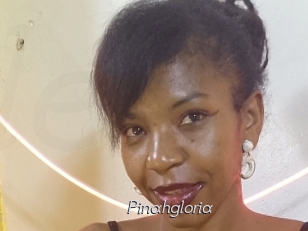 pinahgloria Le Scandale