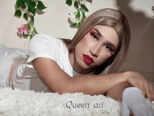Queen_ari