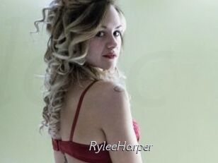 RyleeHarper Le Scandale