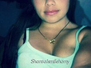 Shantal_smilehorny