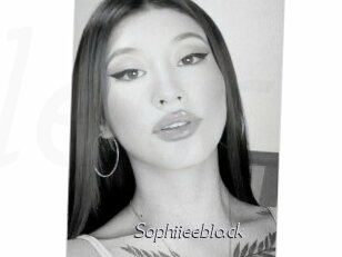 Sophiieeblack
