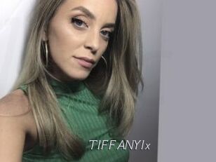 TIFFANYIx Le Scandale