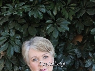 TaylorLeigh Le Scandale