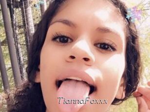 TiannaFoxxx