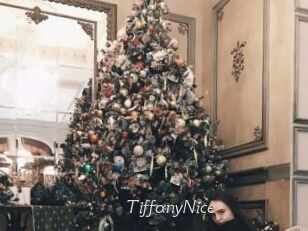 TiffanyNice Le Scandale