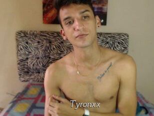 Tyronxx
