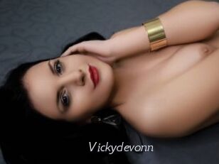 Vickydevonn