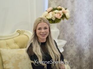 YvonneShackley Le Scandale