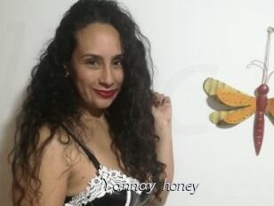 Yannay_honey