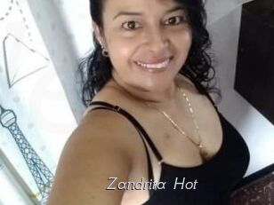 Zandrita_Hot